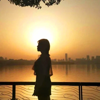 2025年情侣头像一男一女一对