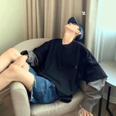 情侣一左一右头像真人