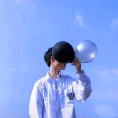 图片头像情侣一人一张真人好看