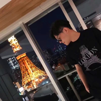 图片头像情侣一人一张真人好看