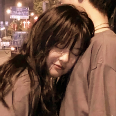 超甜ins风情侣头像真人