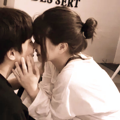 超甜ins风情侣头像真人