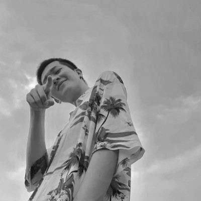 黑白情侣头像一男一女一左一右