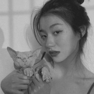 黑白情侣头像一男一女一左一右