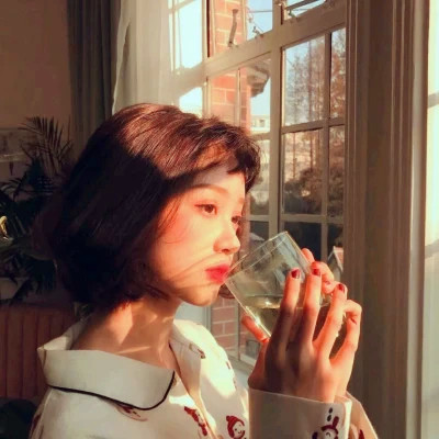 情侣头像情侣专用一男一女真人图片