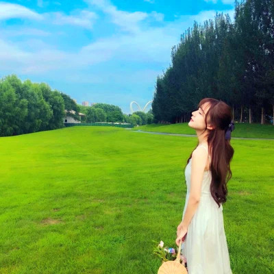 情侣头像情侣专用一男一女真人图片