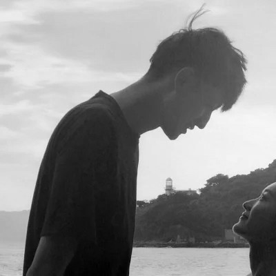 黑白情侣头像高清一男一女