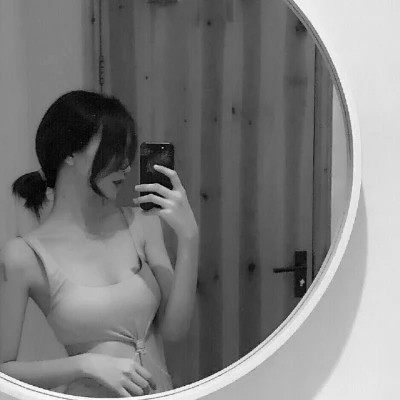 黑白情侣头像高清一男一女