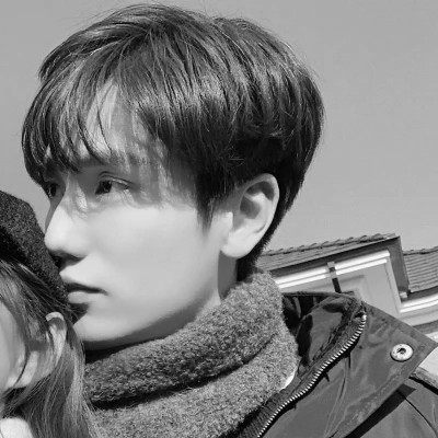 黑白情侣头像高清一男一女