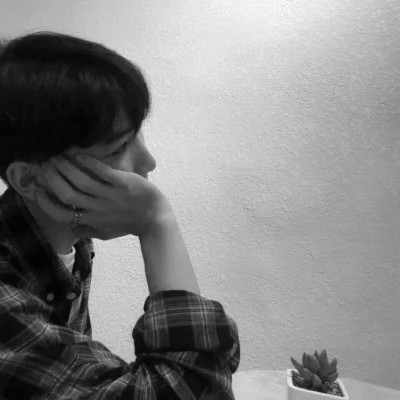 黑白情侣头像高清一男一女