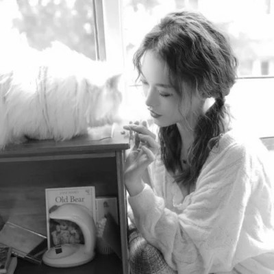 帅气情侣头像一男一女黑白