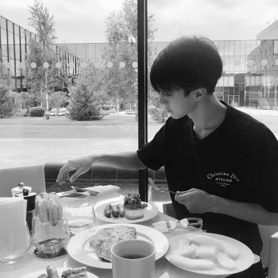 帅气情侣头像一男一女黑白