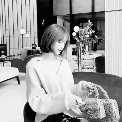 帅气情侣头像一男一女黑白