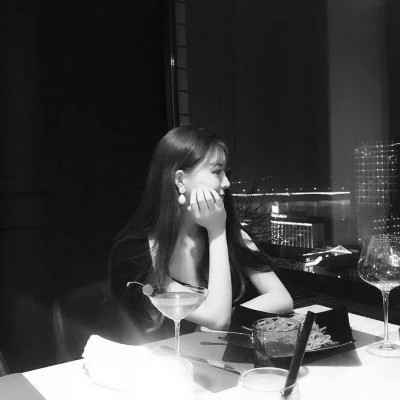 帅气情侣头像一男一女黑白