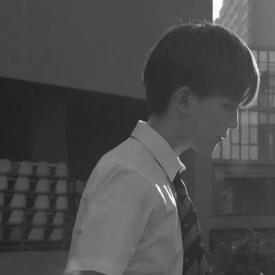 帅气情侣头像一男一女黑白