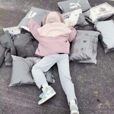 微信情头一男一女分开好看