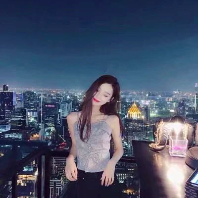 2025年最新款情侣头像一男一女