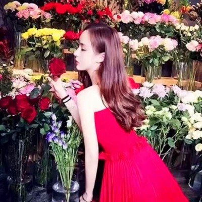 2025年最新款情侣头像一男一女