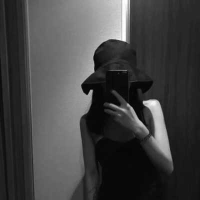 2025年最新款情侣头像一男一女