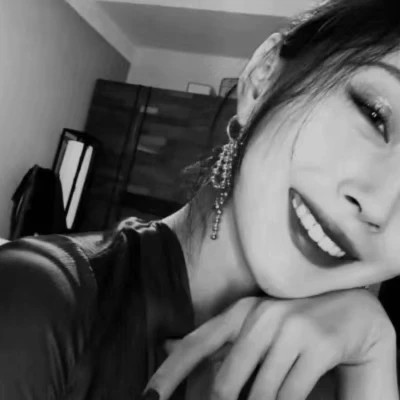 黑白真人头像情侣一男一女