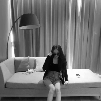 黑白真人头像情侣一男一女