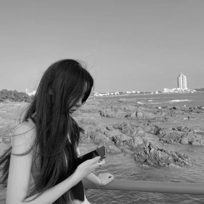 黑白一人一张高清情头