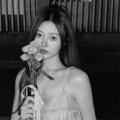 黑白一人一张高清情头