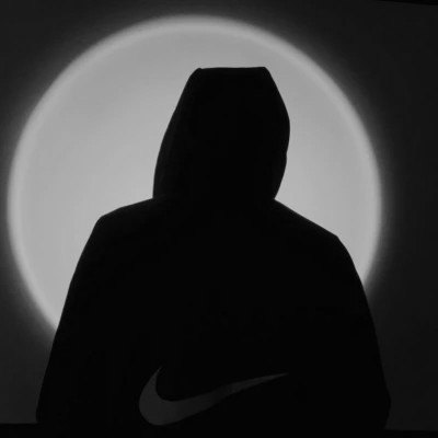 黑白一人一张高清情头