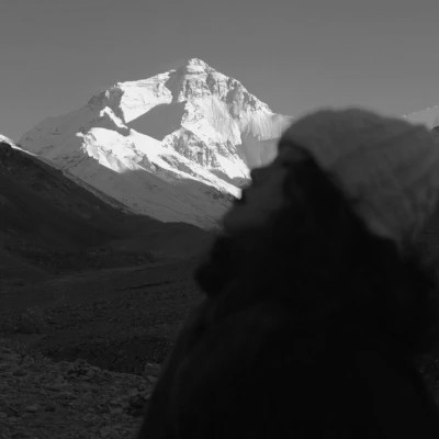 黑白一人一张高清情头