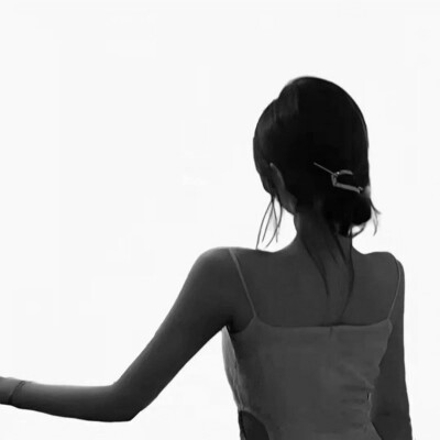 黑白一人一张高清情头