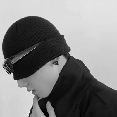 黑白一人一张高清情头