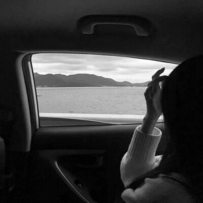 黑白一人一张高清情头