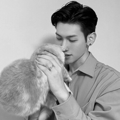 黑白一人一张高清情头