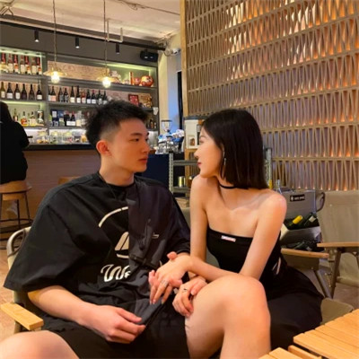 微信双人情头真人版一对两张图片