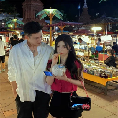 微信双人情头真人版一对两张图片