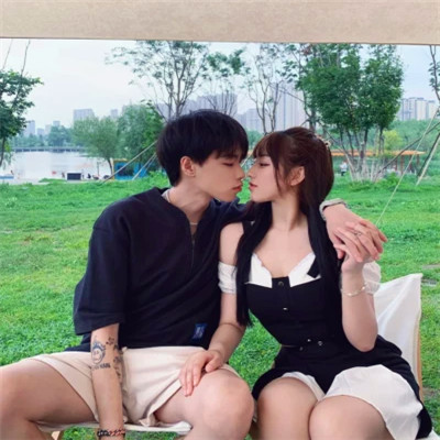 微信双人情头真人版一对两张图片