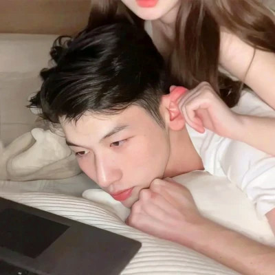 cp头像情侣一左一右真人一对