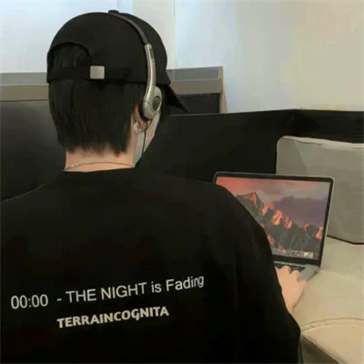 不太明显的情侣头像一男一女超火好看
