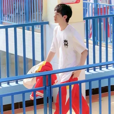不太明显的情侣头像一男一女超火好看