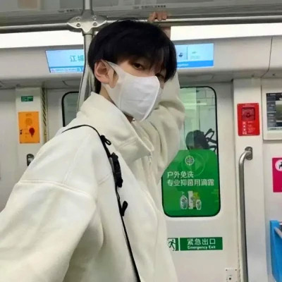 不太明显的情侣头像一男一女超火好看