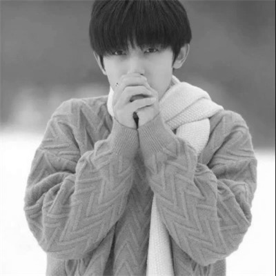 一男一女真人情侣头像黑白