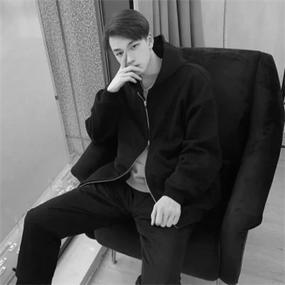 一男一女真人情侣头像黑白