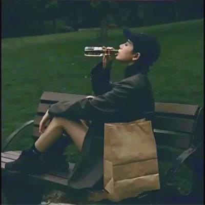 微信情侣头像配对一人一张