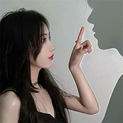 单人情侣头像一男一女分开