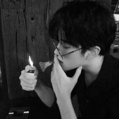 2025年一男一女黑白情侣头像
