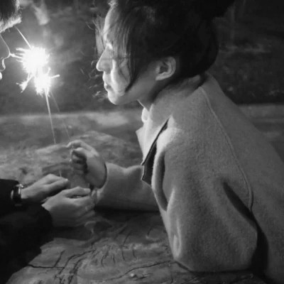 2025年一男一女黑白情侣头像