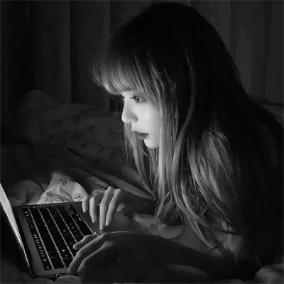 2025年一男一女黑白情侣头像