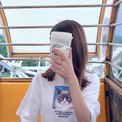 2025年最火微信头像情侣一男一女