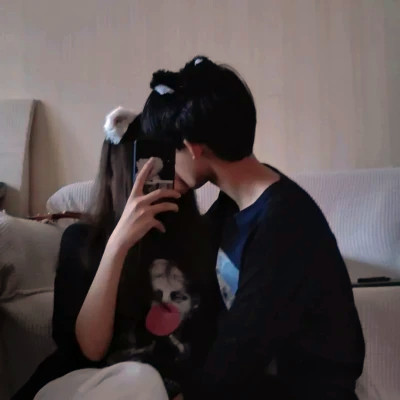 超甜的好看不易撞双人情侣头像