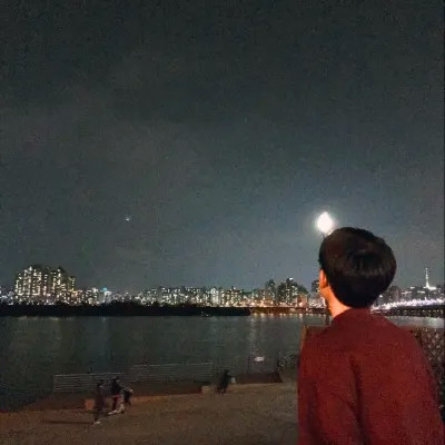 2025年真人一人一半情侣头像